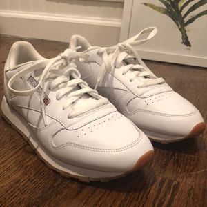 WOMENS 9.5 Reebok Classic